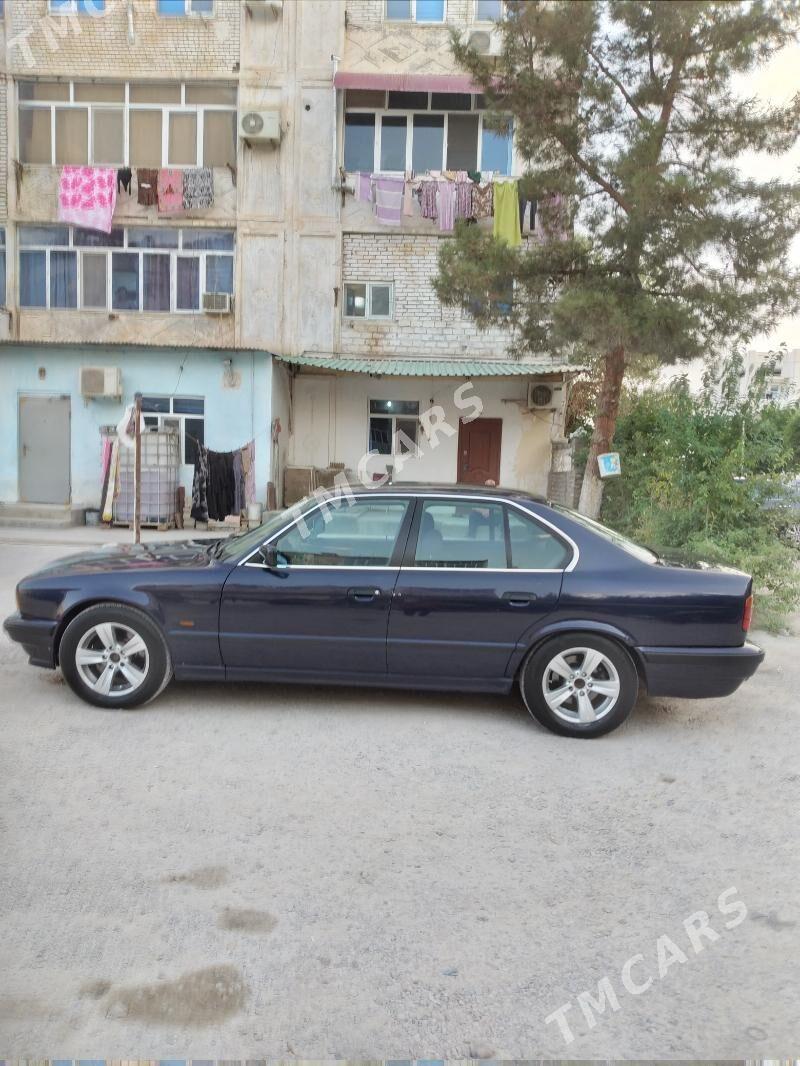 BMW 525 1993 - 44 000 TMT - Balkanabat - img 2