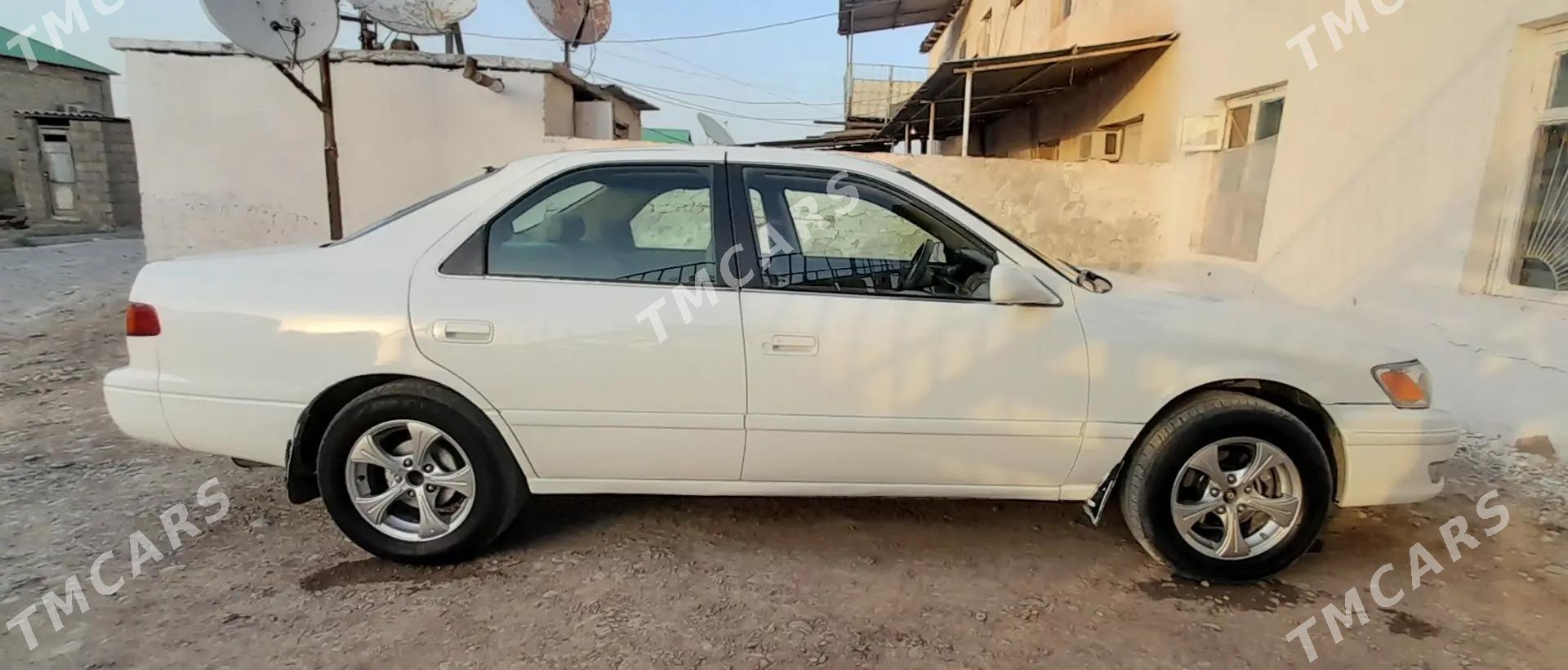 Toyota Camry 2000 - 112 000 TMT - Теджен - img 3