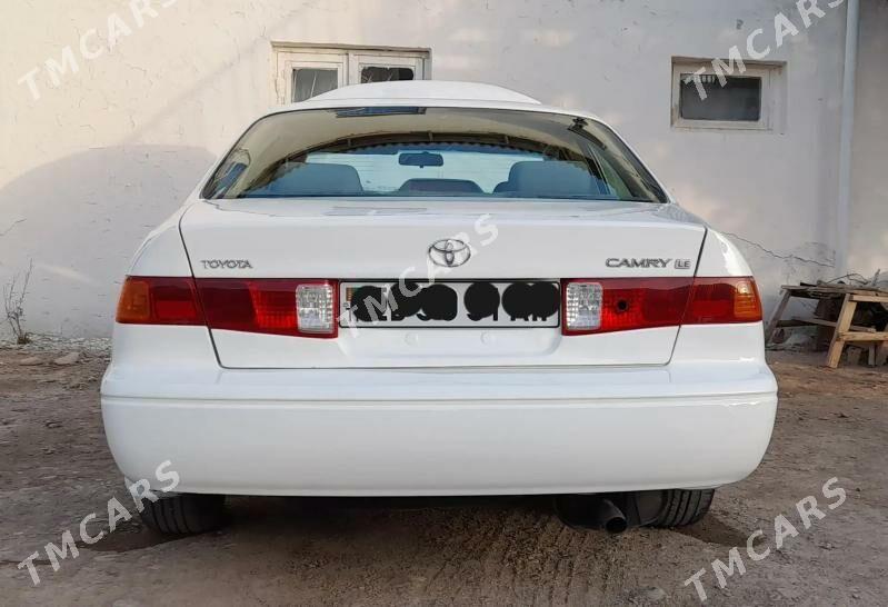 Toyota Camry 2000 - 112 000 TMT - Теджен - img 6