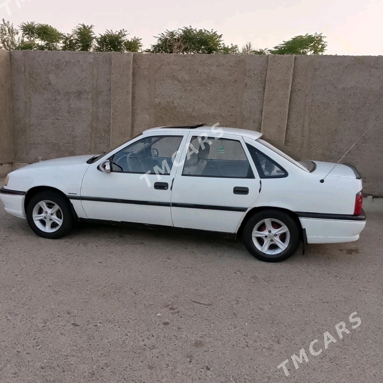 Opel Vectra 1993 - 24 000 TMT - Сакарчага - img 2