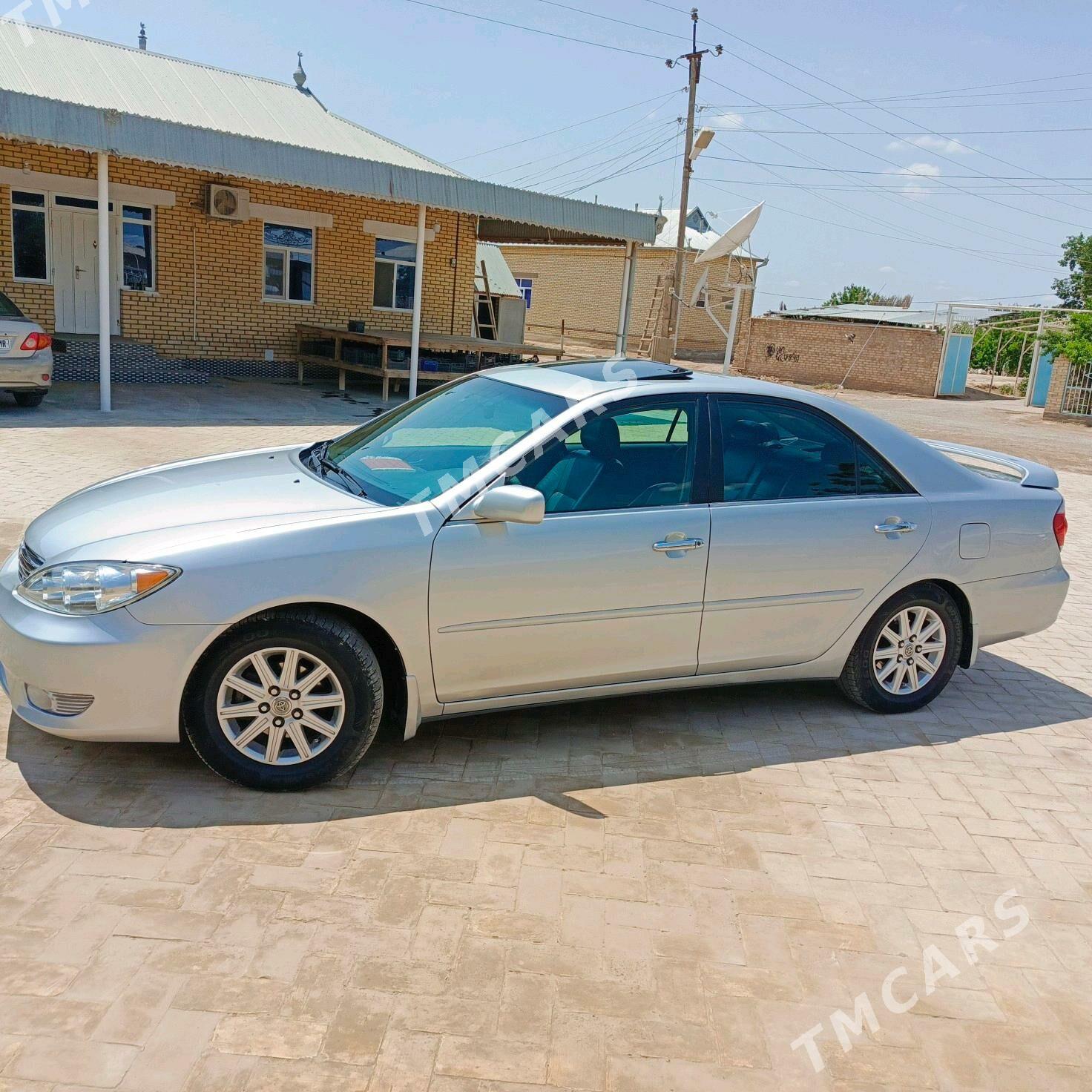 Toyota Camry 2003 - 175 000 TMT - Байрамали - img 5