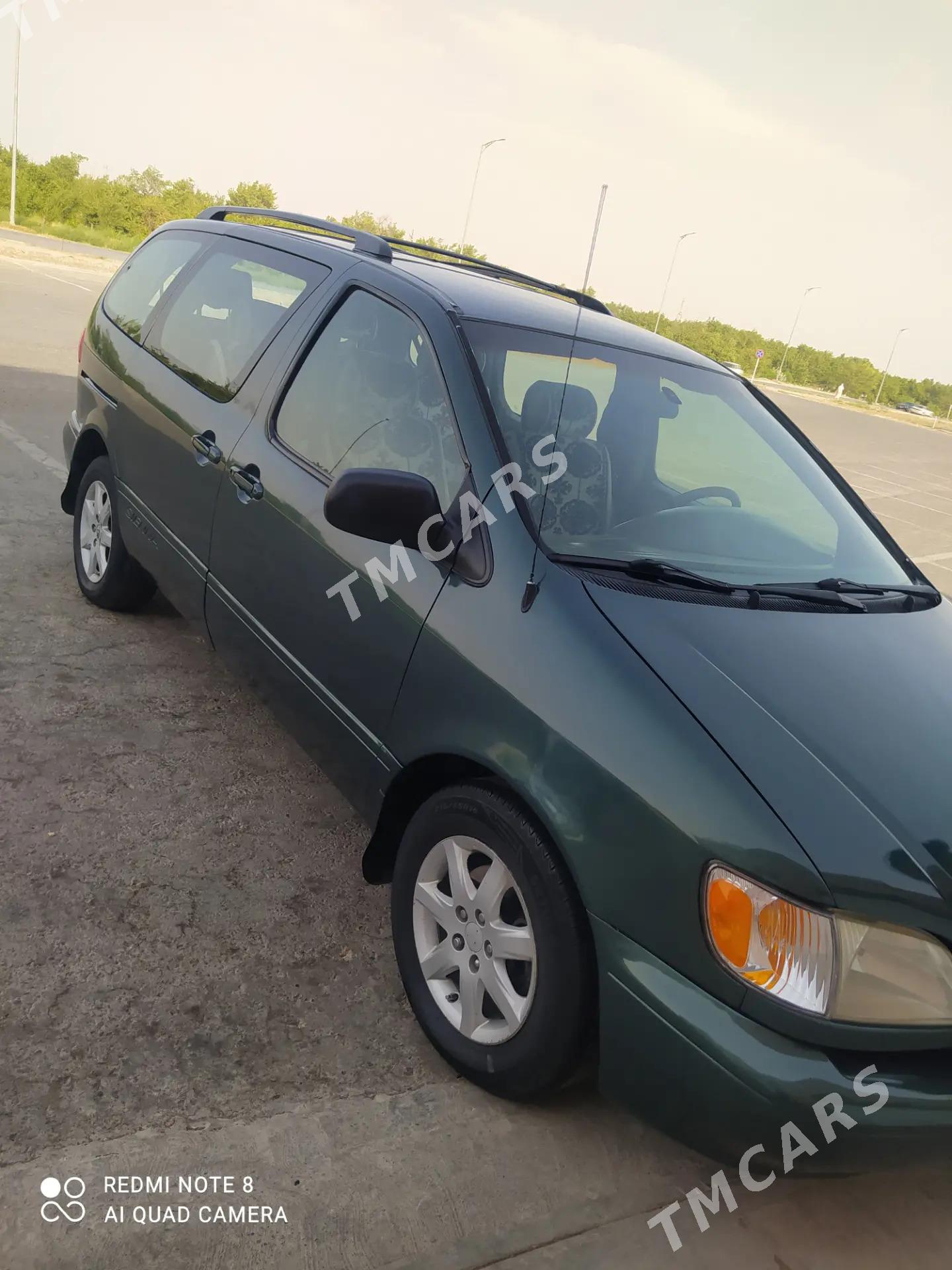 Toyota Sienna 2002 - 155 000 TMT - Туркменабат - img 2