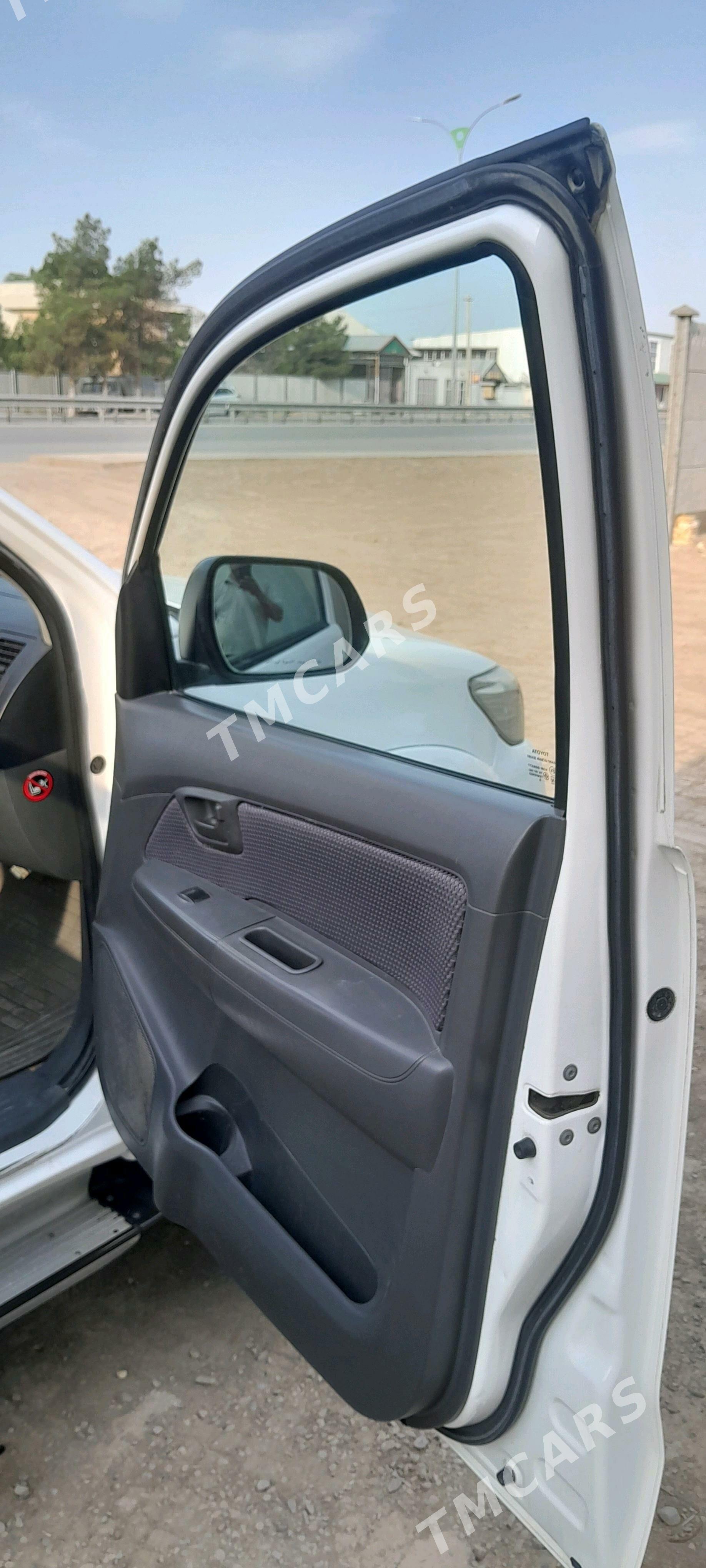 Toyota Hilux 2015 - 320 000 TMT - Мургап - img 3