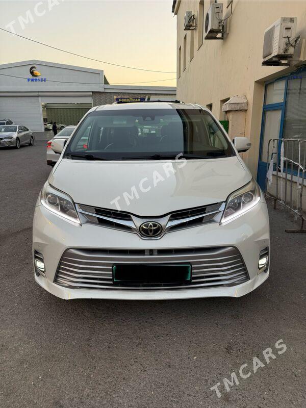 Toyota Sienna 2019 - 640 000 TMT - Ашхабад - img 4