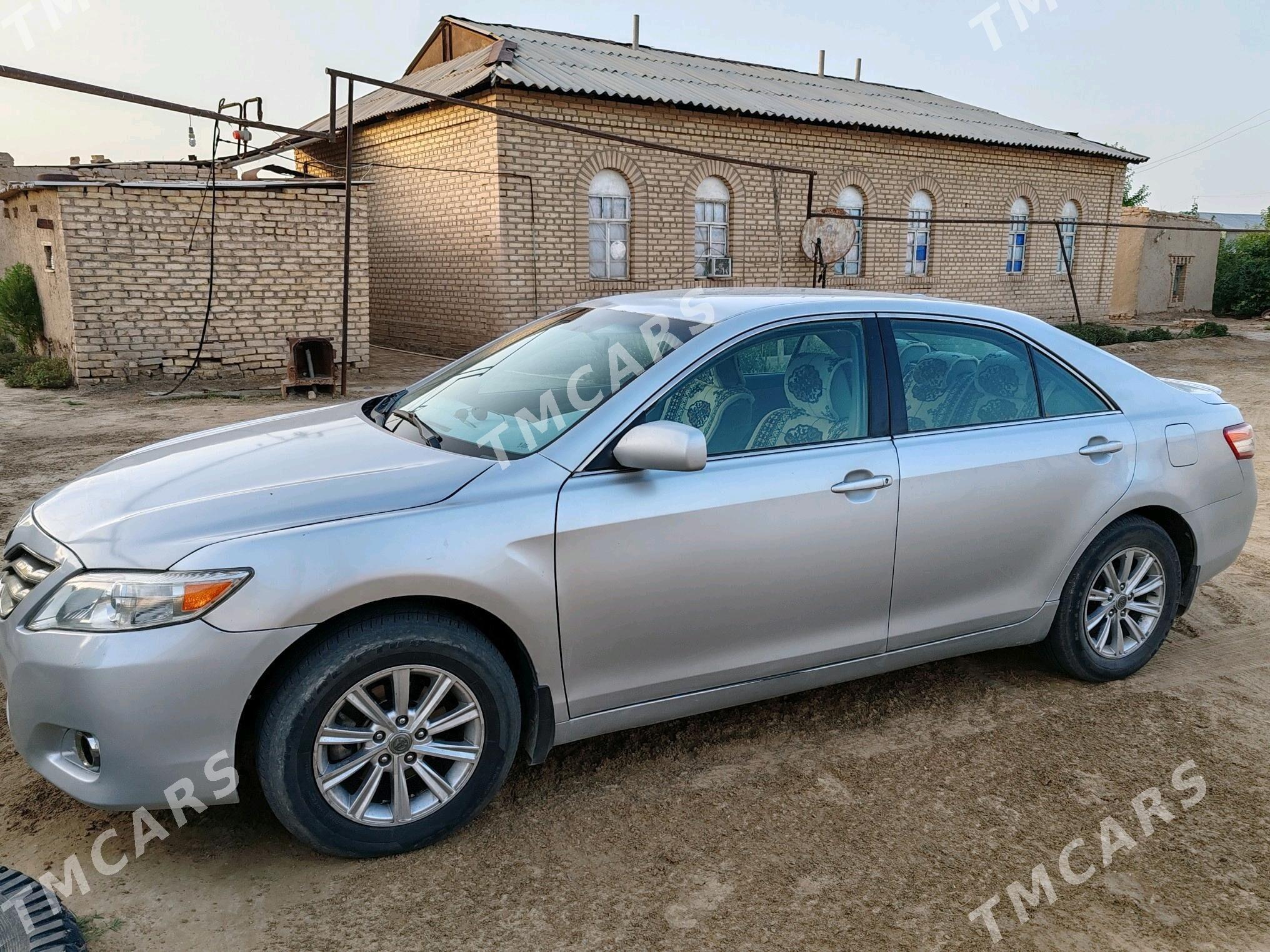 Toyota Camry 2010 - 180 000 TMT - Ýolöten - img 7