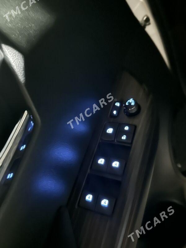 Toyota Hilux 2025 - 684 000 TMT - Туркменабат - img 7