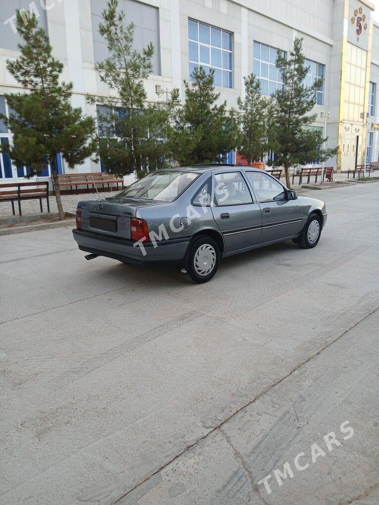 Opel Vectra 1990 - 36 000 TMT - Mary - img 3
