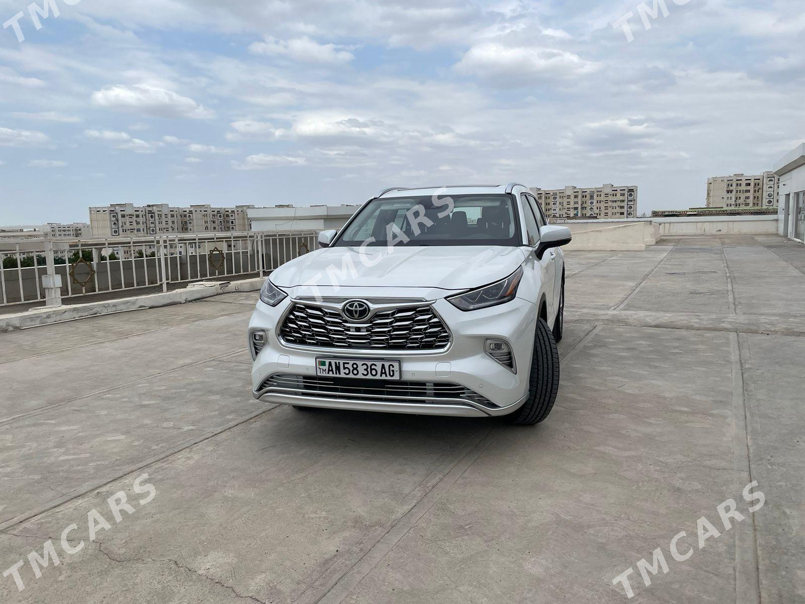 Toyota Highlander 2022 - 711 500 TMT - Ашхабад - img 2