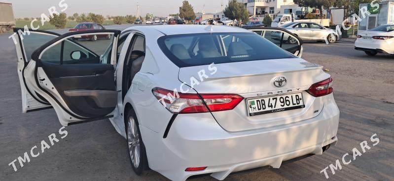 Toyota Camry 2020 - 320 000 TMT - Çärjew - img 10