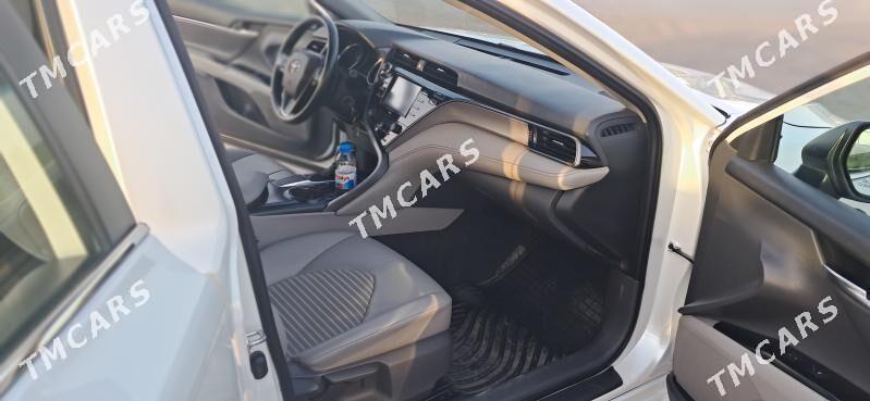 Toyota Camry 2020 - 320 000 TMT - Çärjew - img 7
