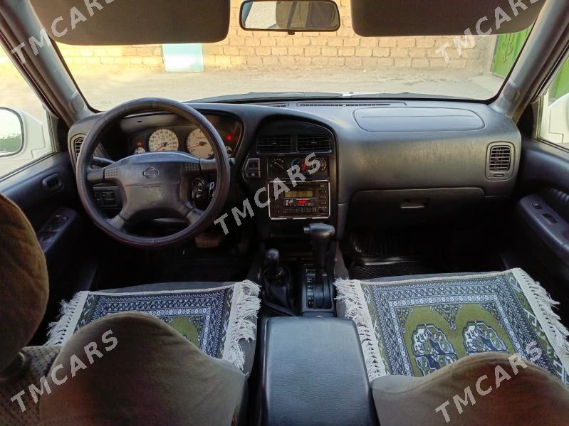 Nissan Pathfinder 2000 - 90 000 TMT - Magdanly - img 5