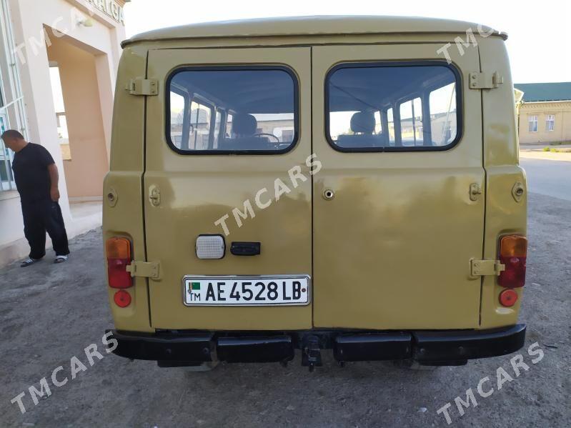 UAZ Profi 1999 - 30 000 TMT - Дянев - img 2