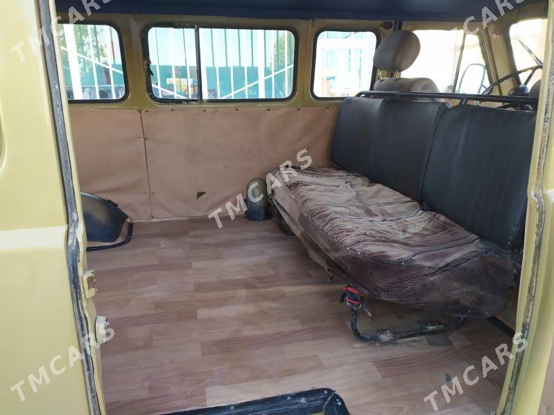 UAZ Profi 1999 - 30 000 TMT - Дянев - img 5