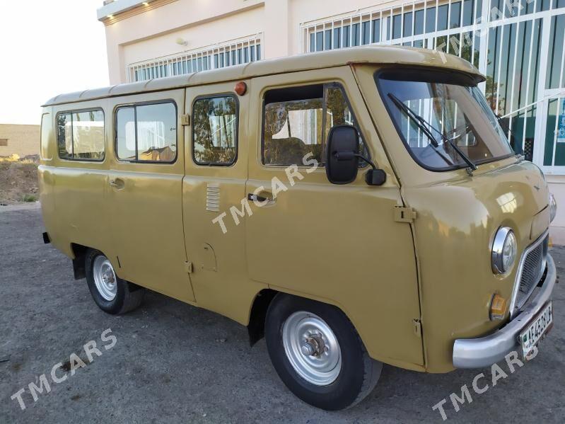 UAZ Profi 1999 - 30 000 TMT - Дянев - img 4