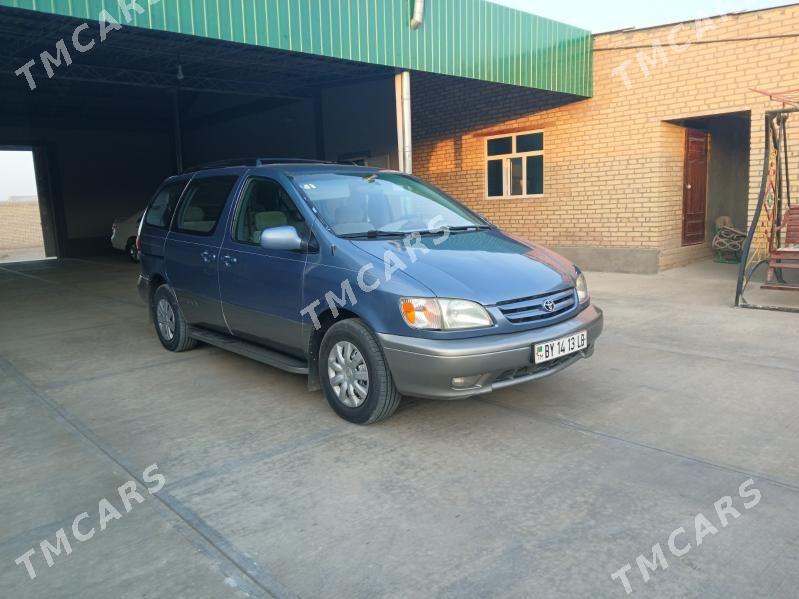 Toyota Sienna 2002 - 160 000 TMT - Halaç - img 7