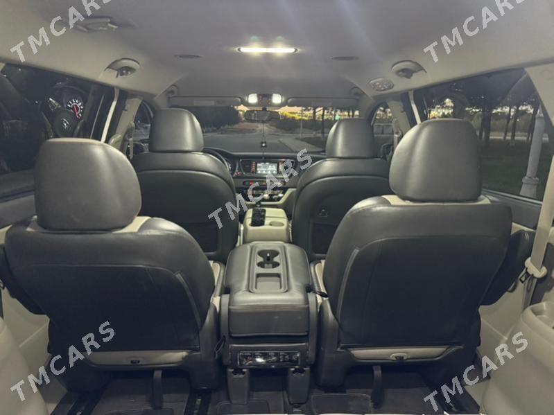 Kia Sedona 2017 - 280 000 TMT - Ашхабад - img 8