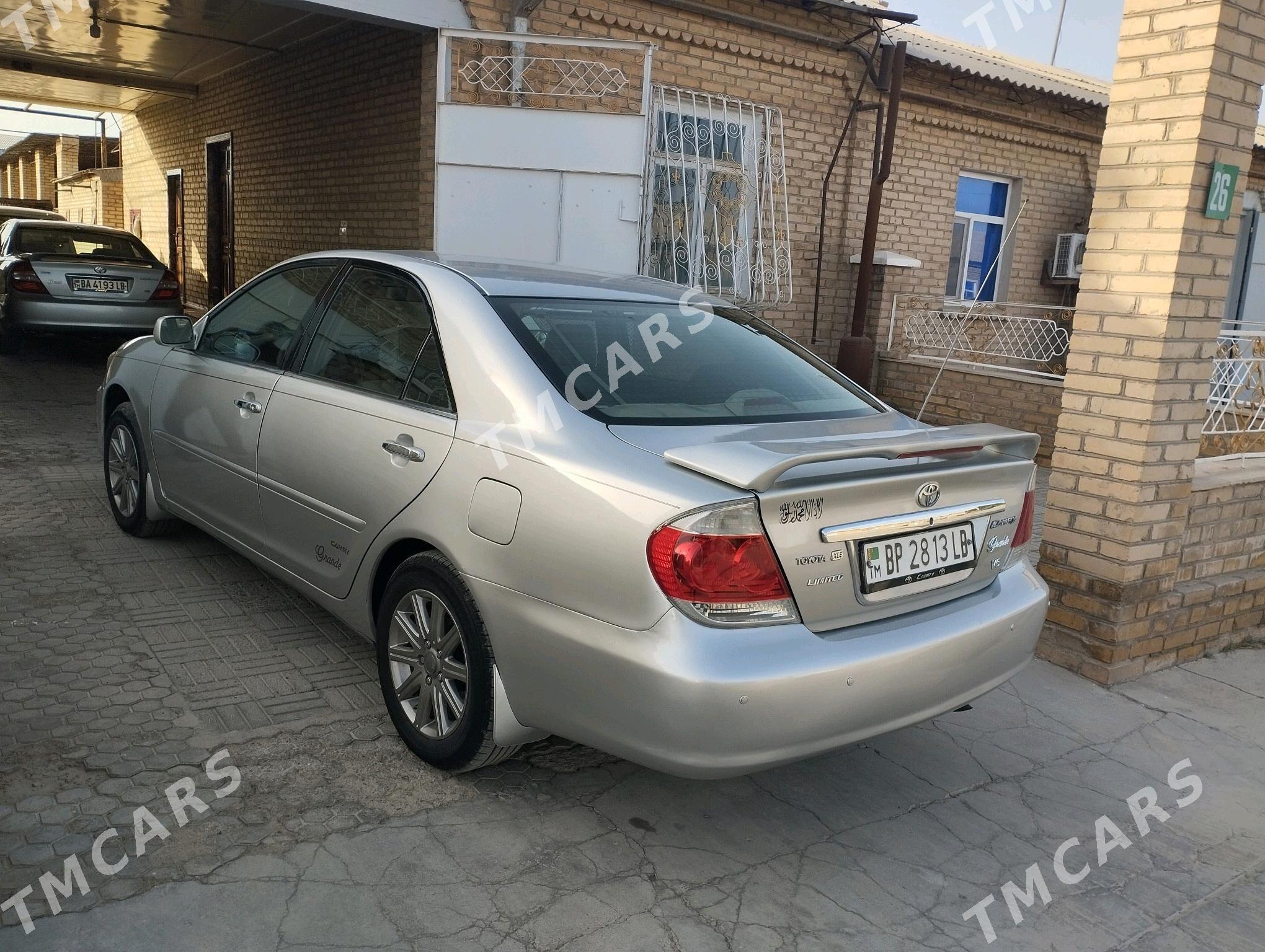 Toyota Camry 2003 - 156 000 TMT - Kerki - img 3