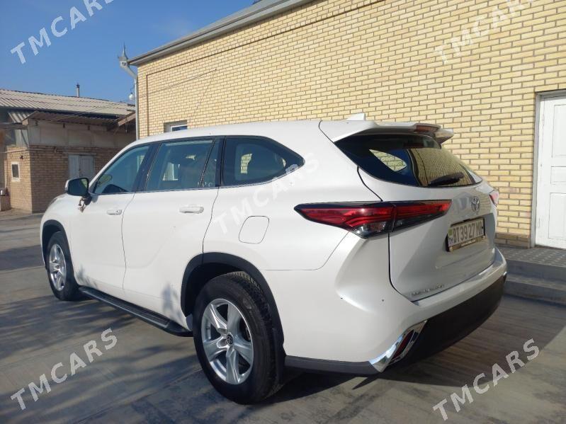 Toyota Highlander 2021 - 480 000 TMT - Мары - img 2