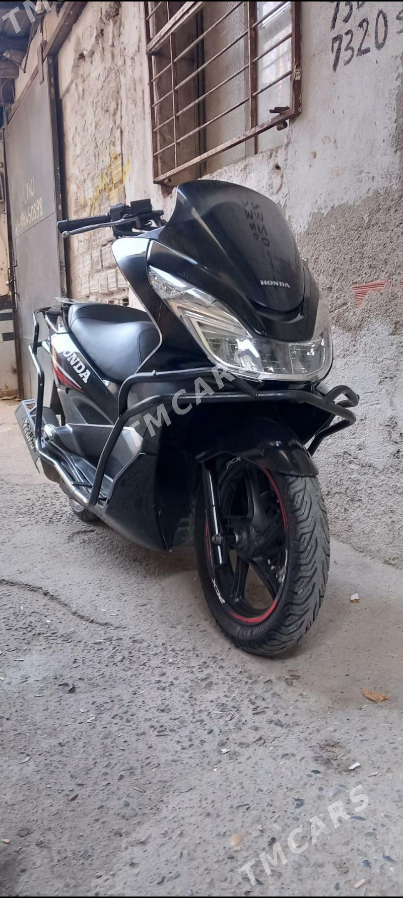 Honda Civic 2018 - 25 000 TMT - Дашогуз - img 3