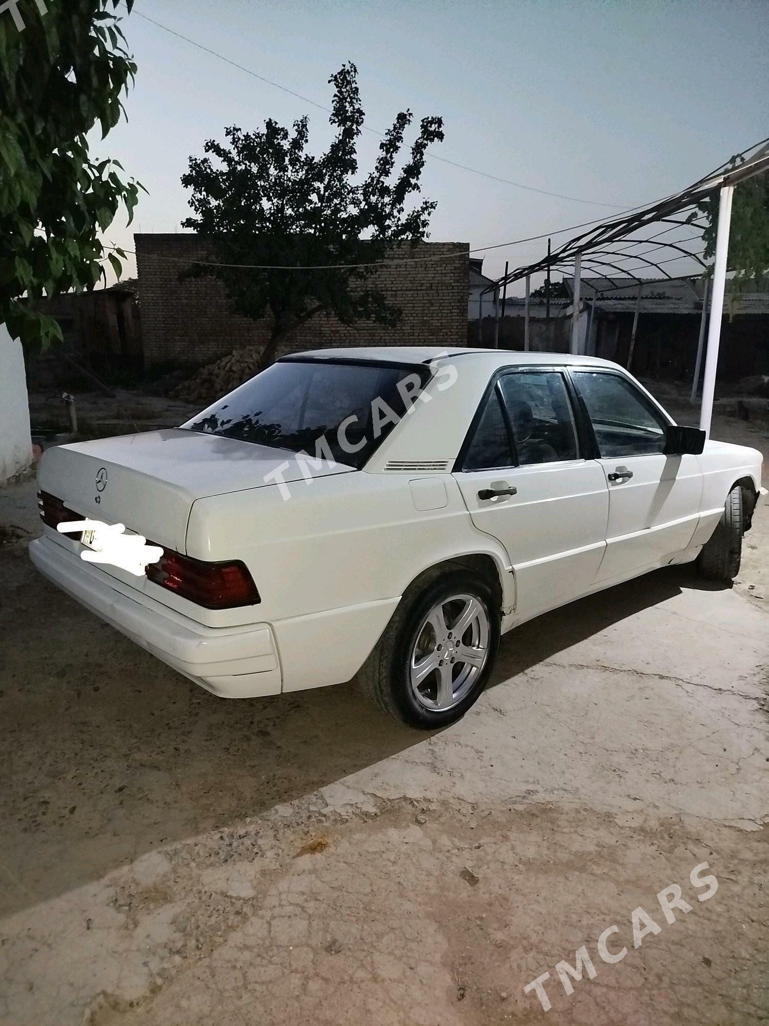 Mercedes-Benz 190E 1992 - 23 000 TMT - Kaka - img 5