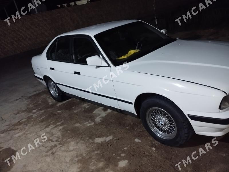 BMW 525 1990 - 55 000 TMT - Байрамали - img 4