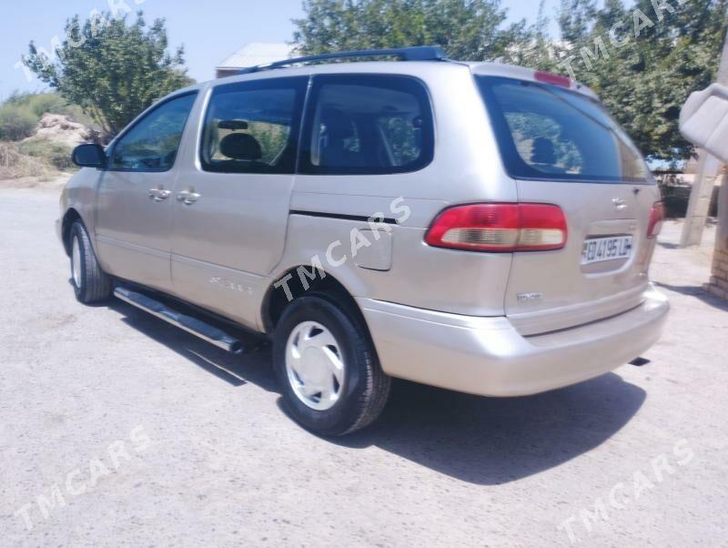Toyota Sienna 2000 - 130 000 TMT - Халач - img 3