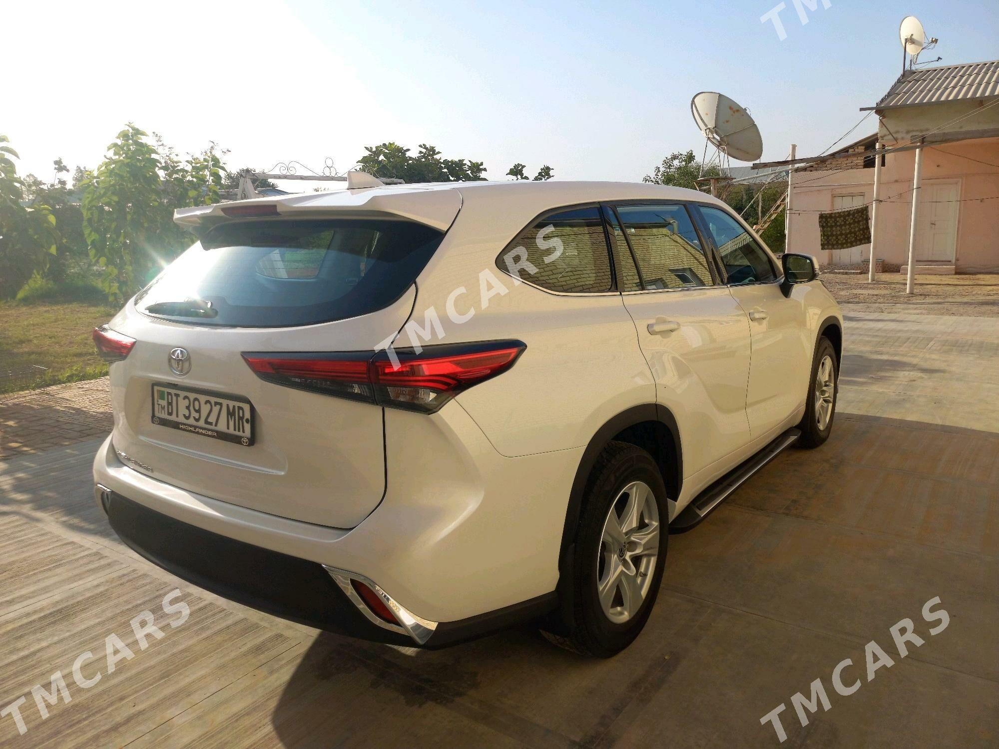 Toyota Highlander 2021 - 480 000 TMT - Мары - img 8