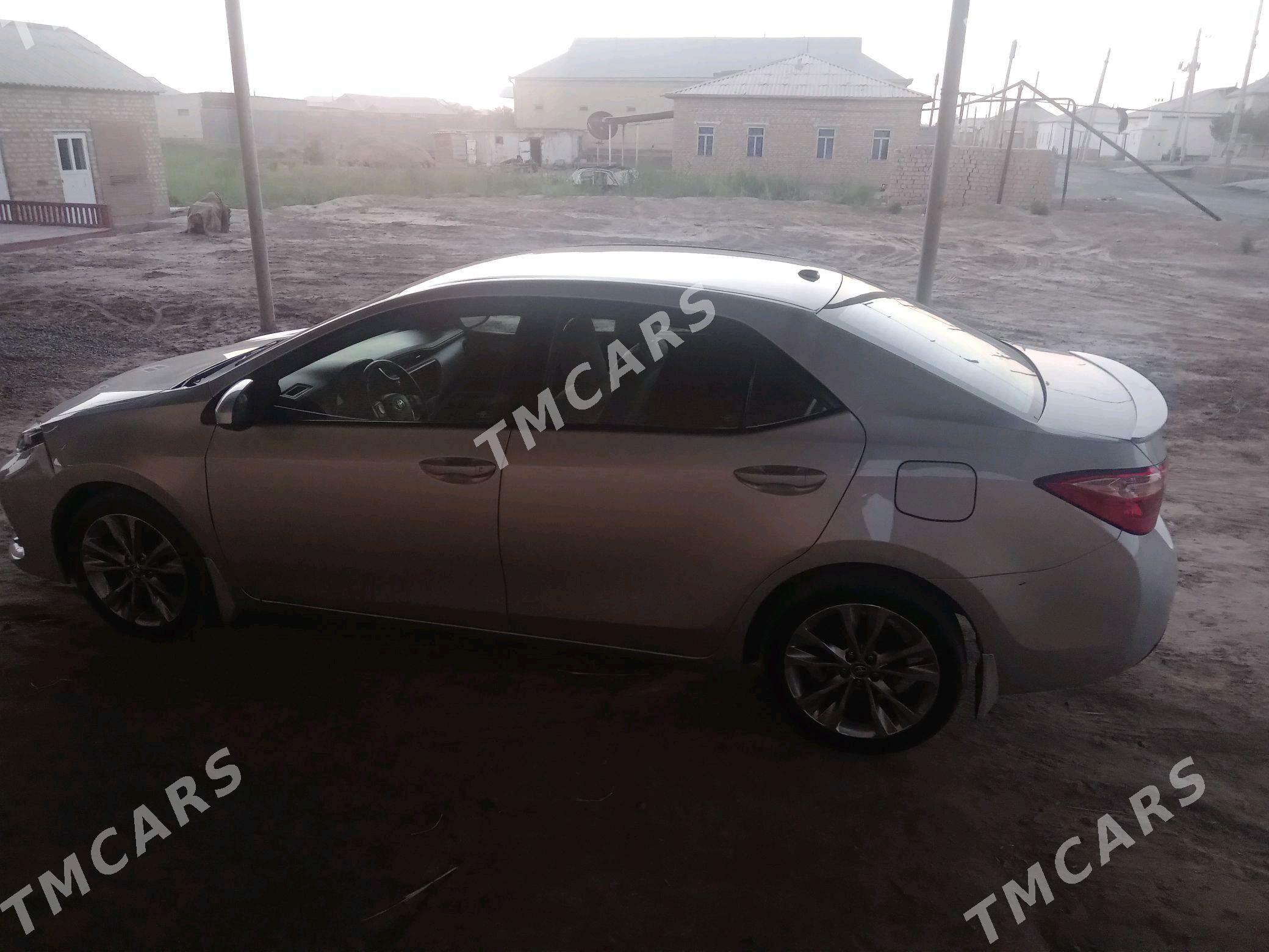 Toyota Corolla 2018 - 190 000 TMT - Векильбазар - img 3
