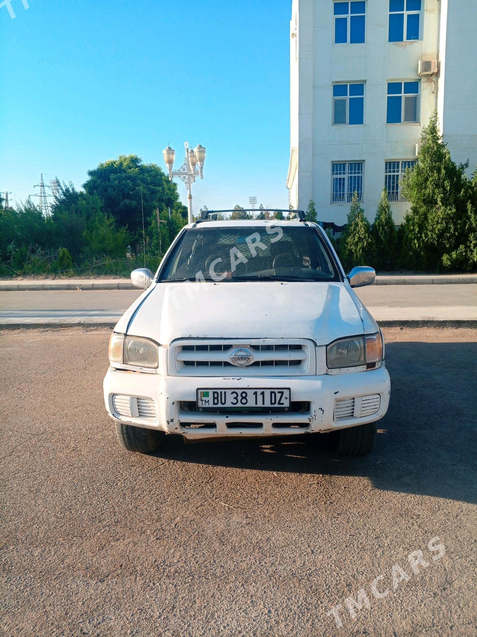 Nissan Pathfinder 2002 - 55 000 TMT - Дашогуз - img 4