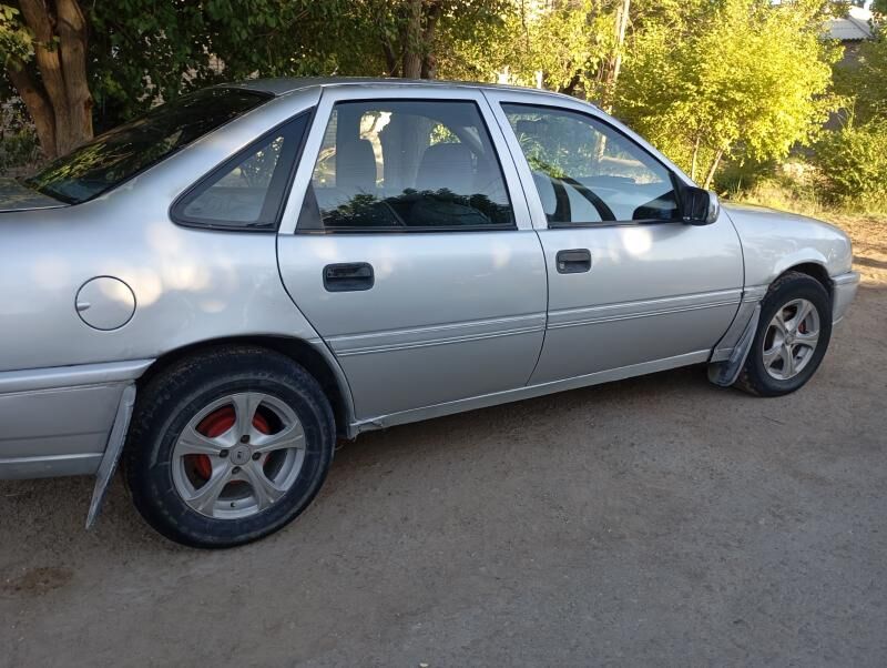 Opel Vectra 1991 - 30 000 TMT - Дарганата - img 9
