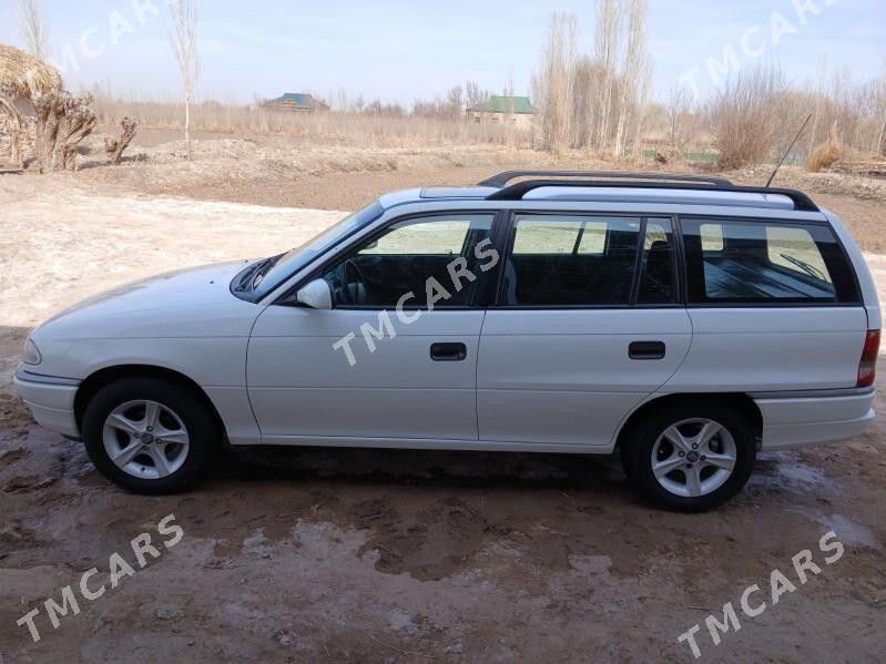 Opel Astra 1995 - 60 000 TMT - Акдепе - img 3