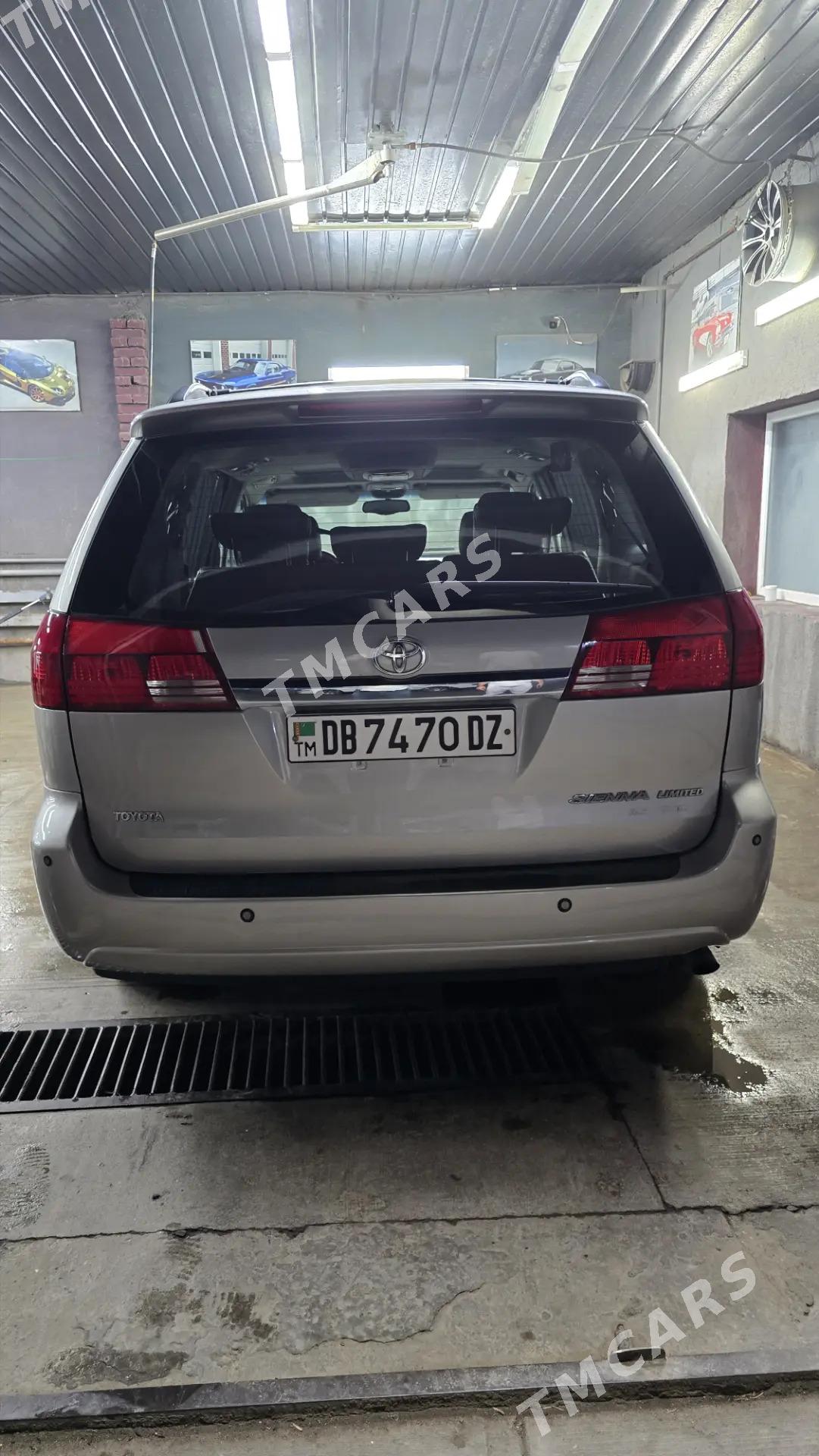 Toyota Sienna 2004 - 265 000 TMT - Дашогуз - img 9