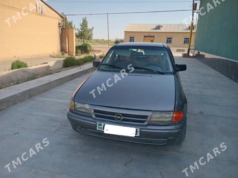 Opel Astra 1992 - 30 000 TMT - Дянев - img 3