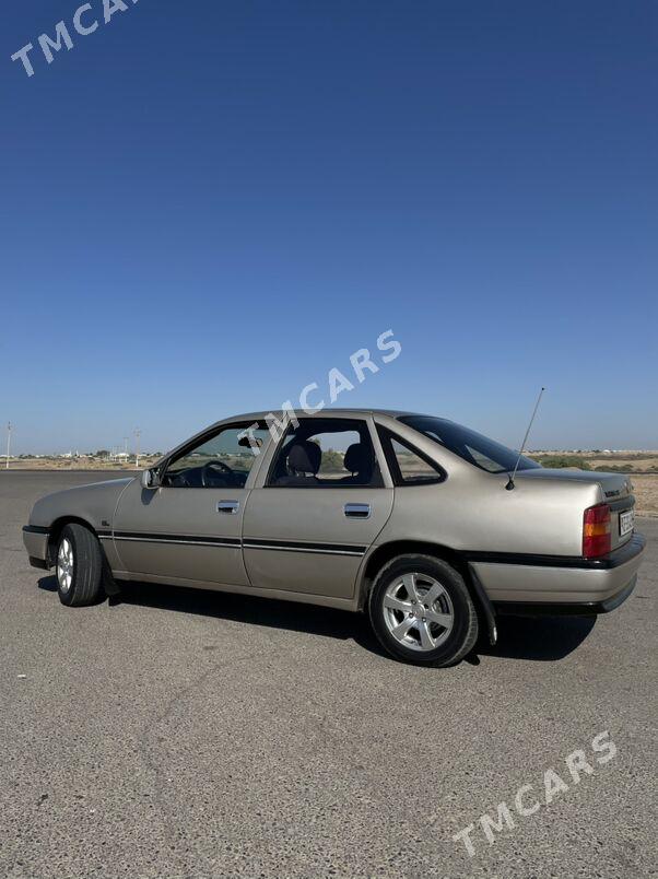 Opel Vectra 1990 - 44 000 TMT - Мары - img 1