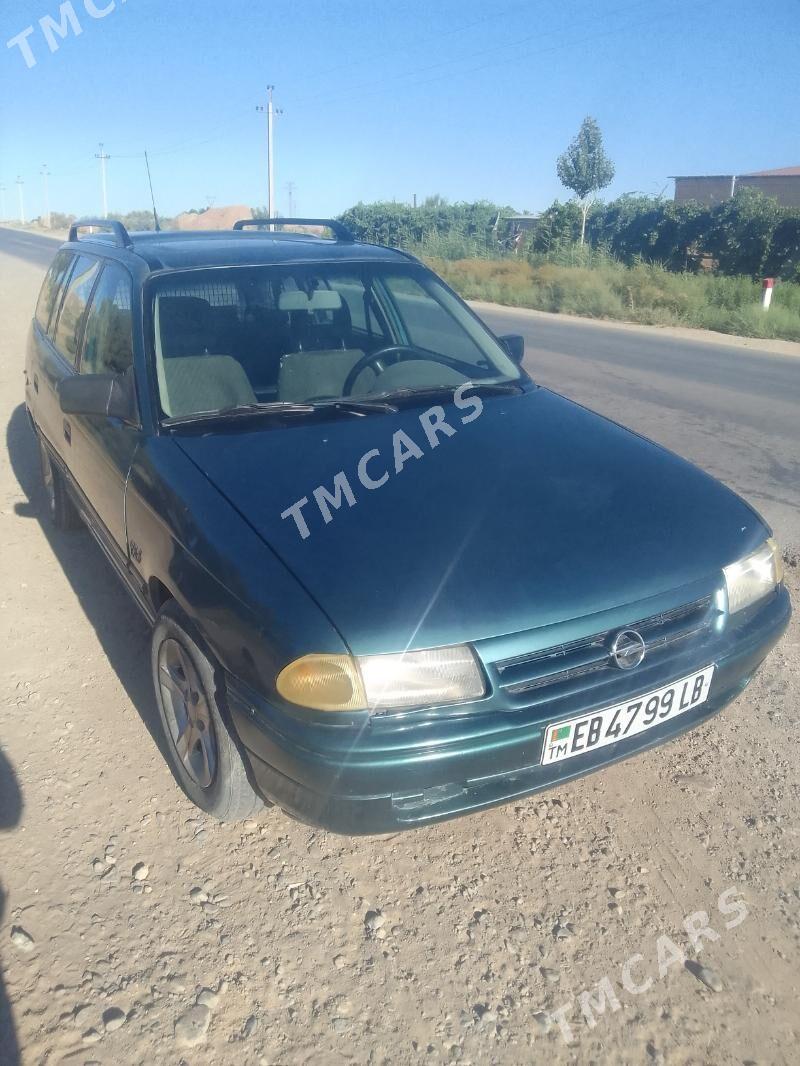 Opel Astra 1992 - 30 000 TMT - Farap - img 4