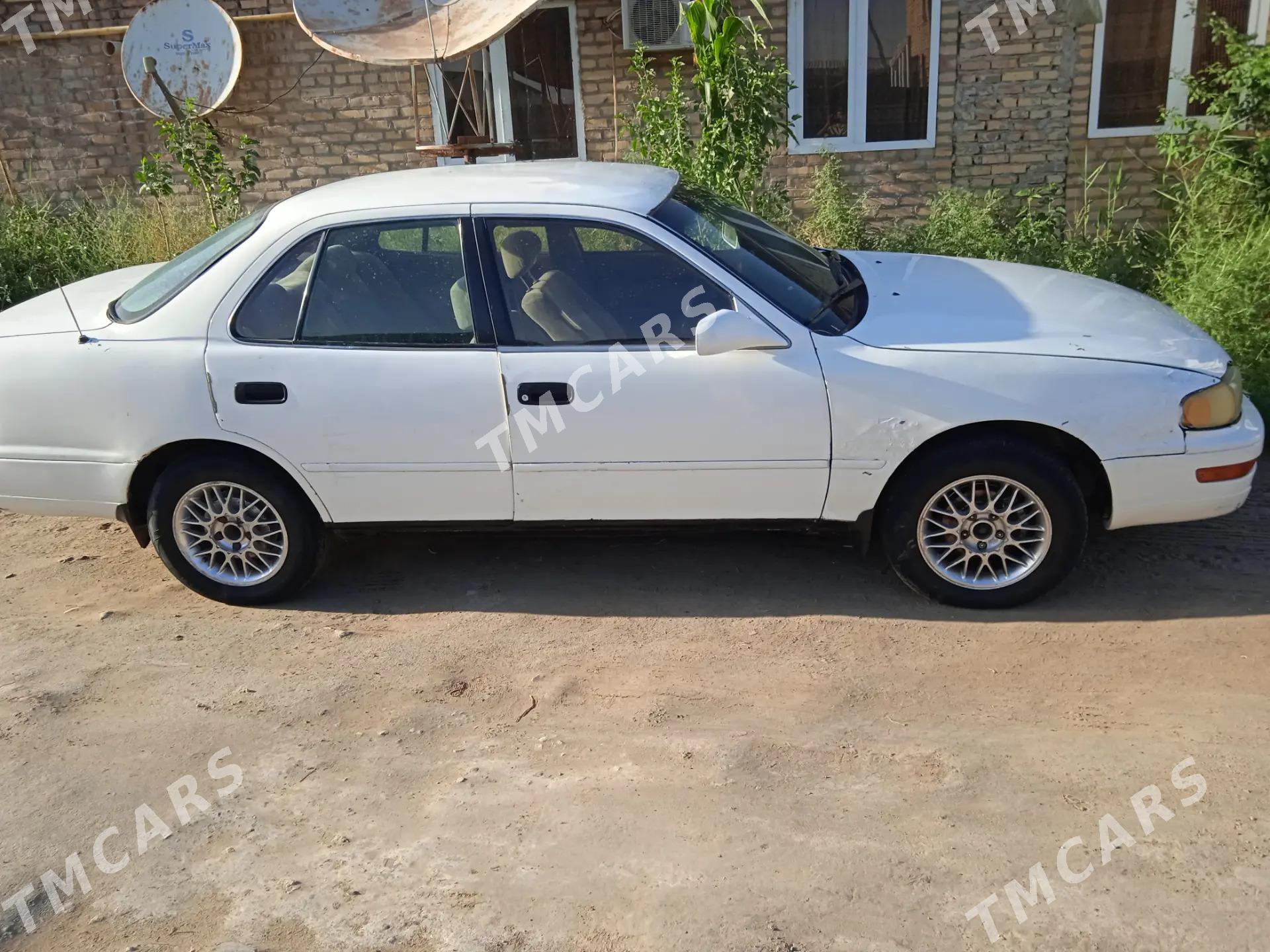 Toyota Camry 1994 - 60 000 TMT - Туркменабат - img 4