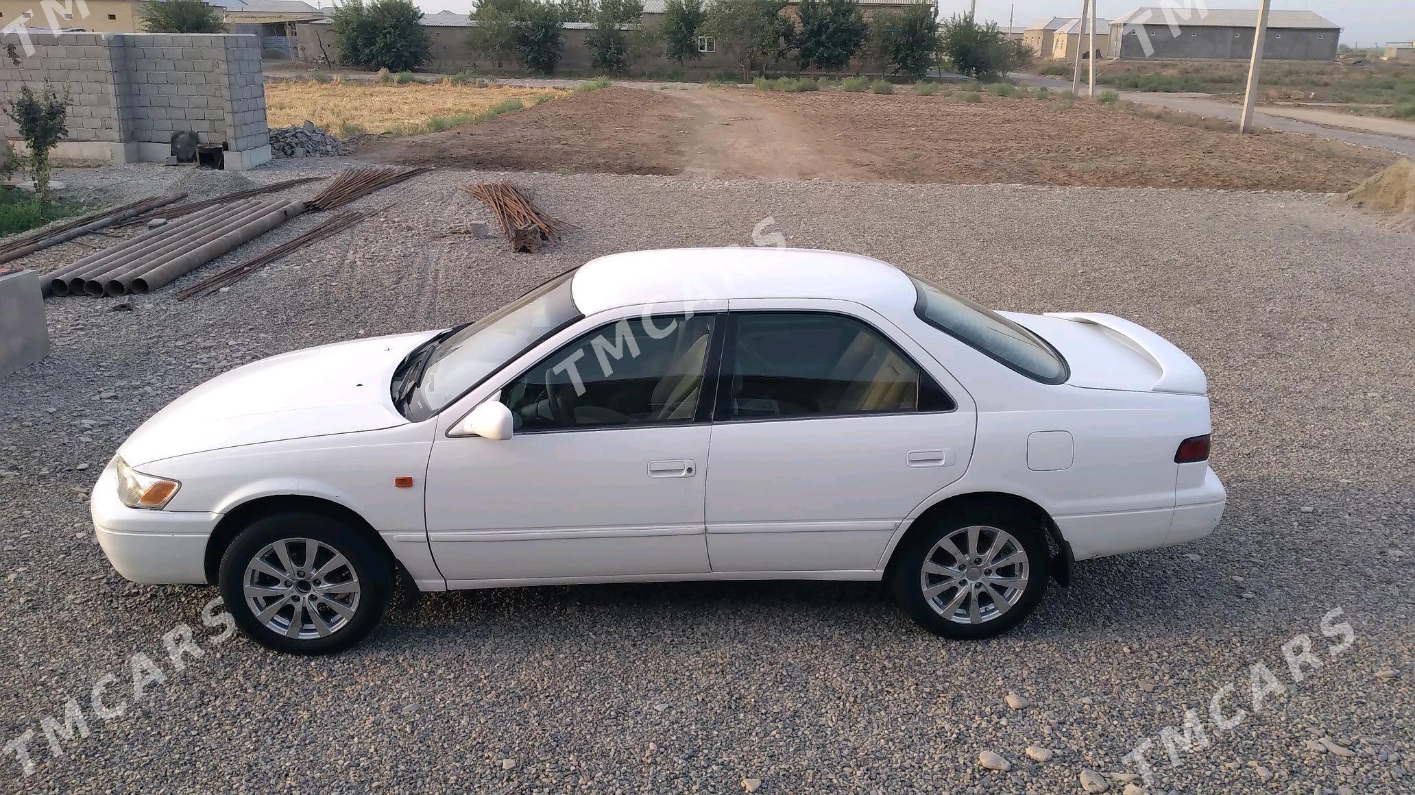 Toyota Camry 1999 - 100 000 TMT - Теджен - img 3