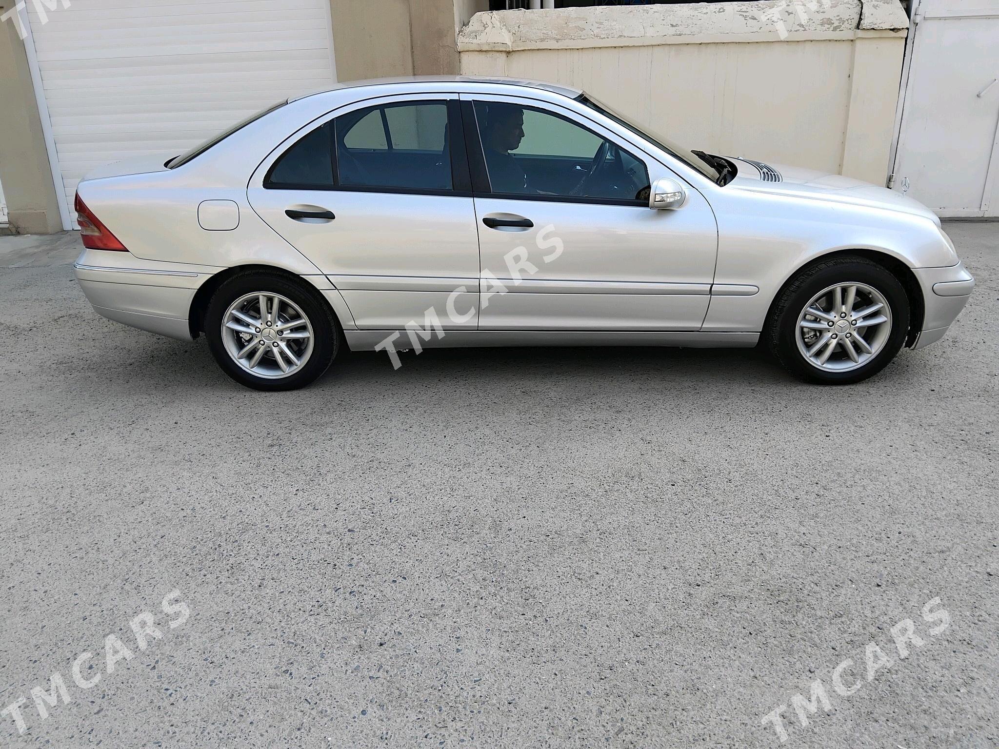 Mercedes-Benz C-Class 2001 - 105 000 TMT - Türkmenabat - img 3
