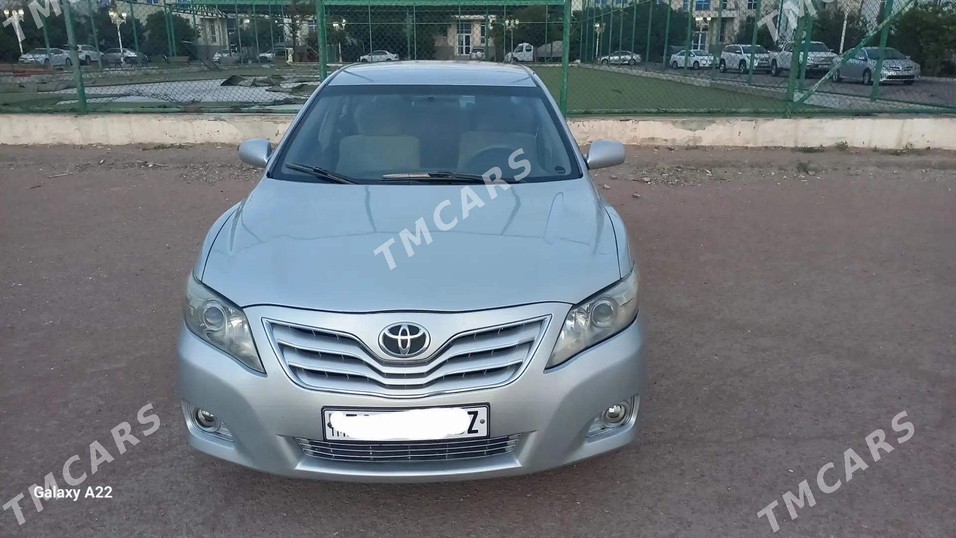 Toyota Camry 2010 - 172 000 TMT - Кёнеургенч - img 5