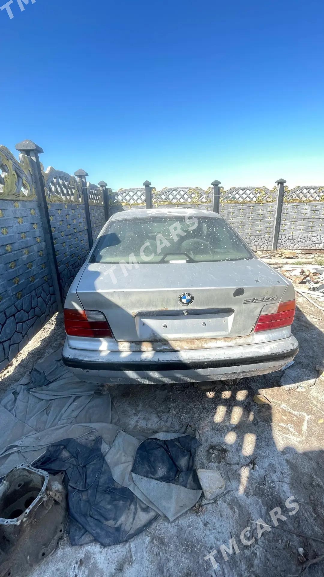 BMW 3 Series 1992 - 10 000 TMT - етр. Туркменбаши - img 2