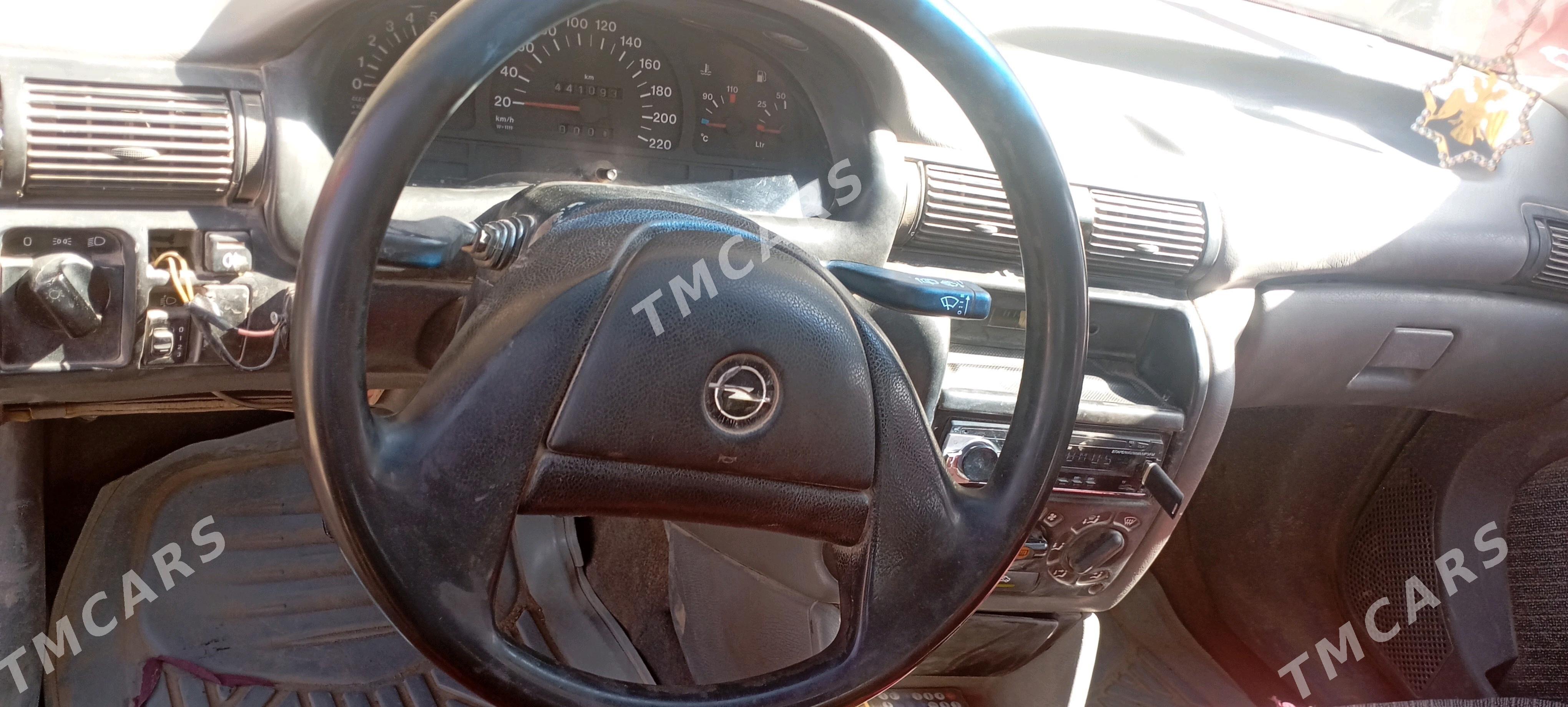 Opel Astra 1992 - 18 000 TMT - Kerki - img 5
