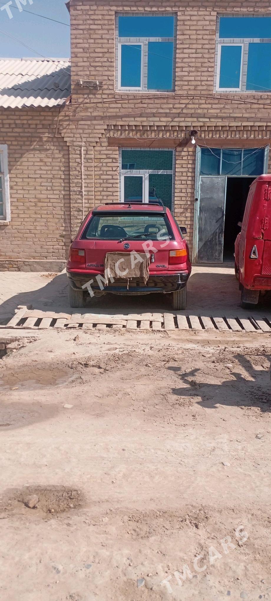 Opel Astra 1992 - 18 000 TMT - Kerki - img 6