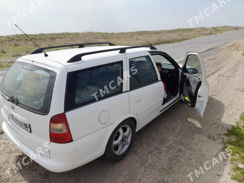 Opel Vectra 1997 - 40 000 TMT - Этрек - img 5