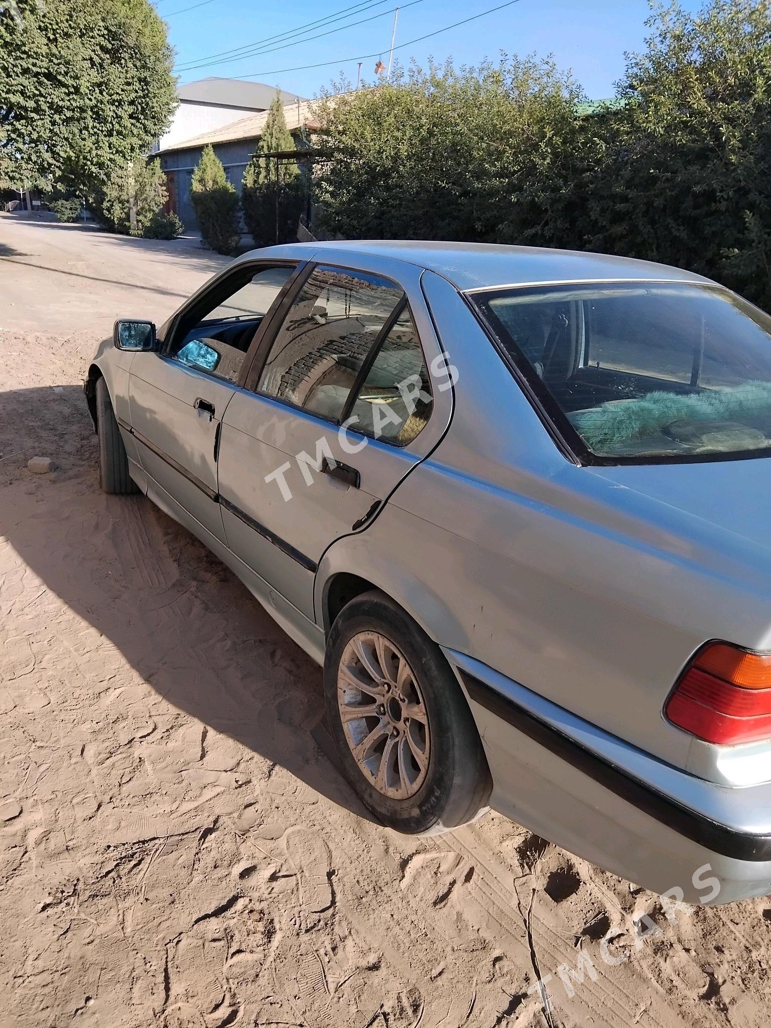 BMW 320 1992 - 25 000 TMT - Şabat etr. - img 4