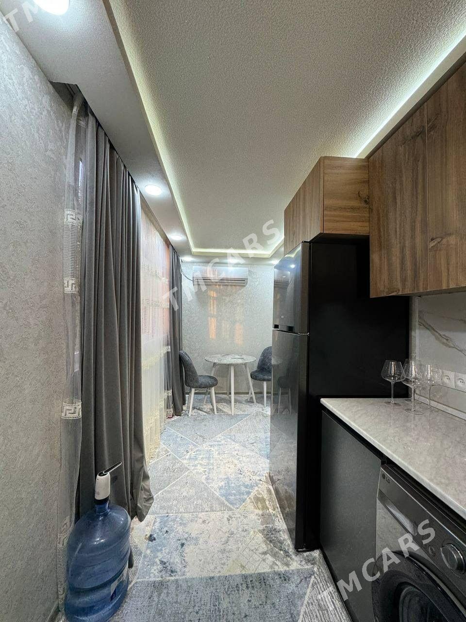10mkr Luxe 1kom 2edilen - 10 мкр - img 6