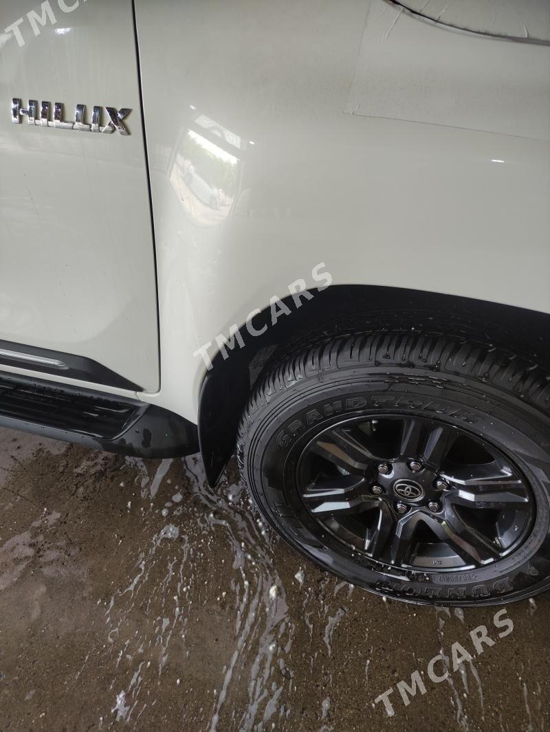 Toyota Hilux 2025 - 705 000 TMT - Aşgabat - img 6