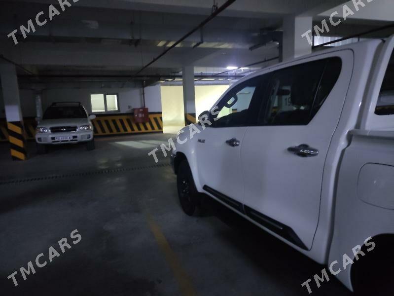 Toyota Hilux 2025 - 705 000 TMT - Aşgabat - img 2