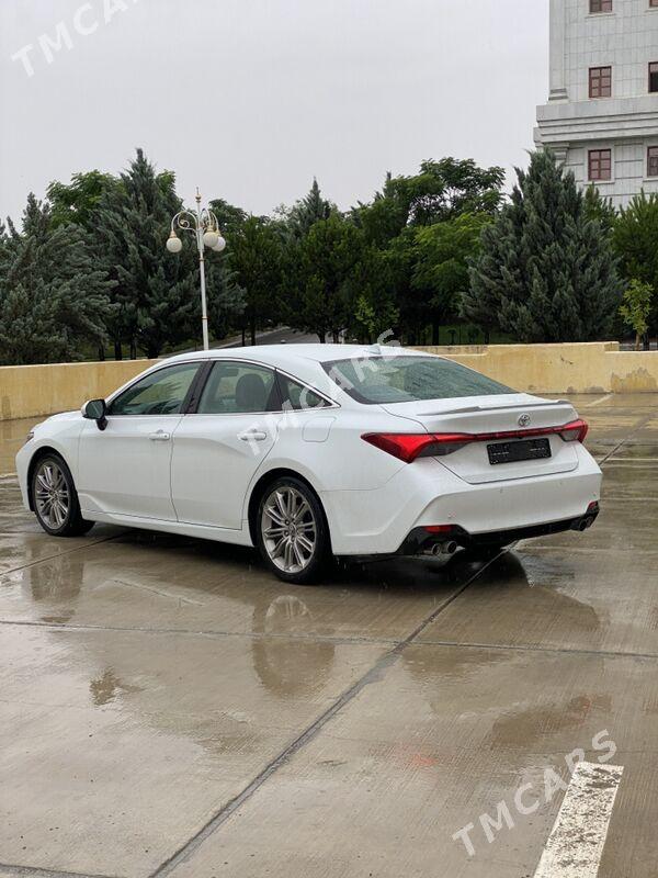 Toyota Avalon 2019 - 435 000 TMT - Podwoýski köç. (Bitarap Türkmenistan şaýoly) - img 2