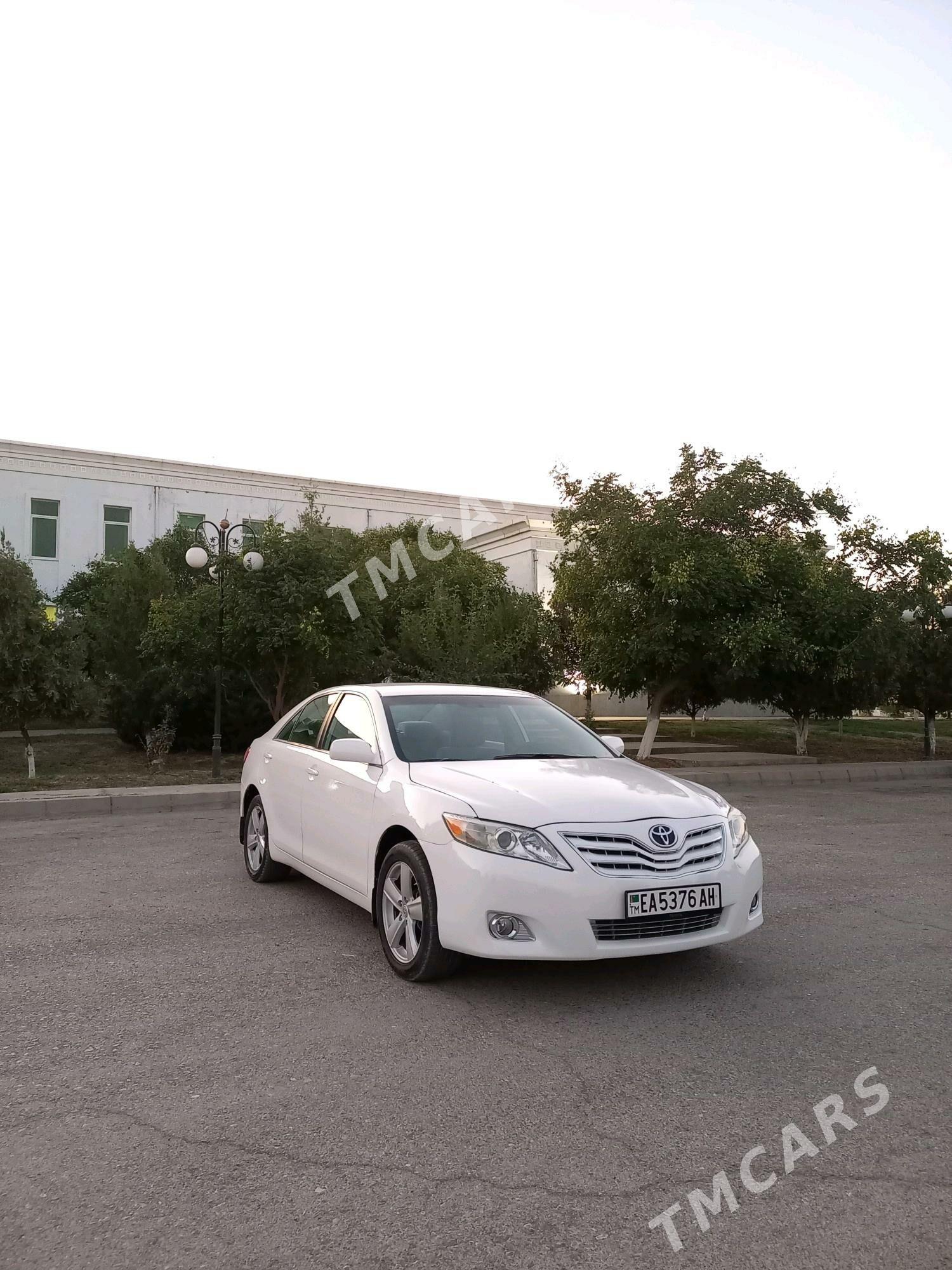 Toyota Camry 2010 - 166 000 TMT - Bäherden - img 4