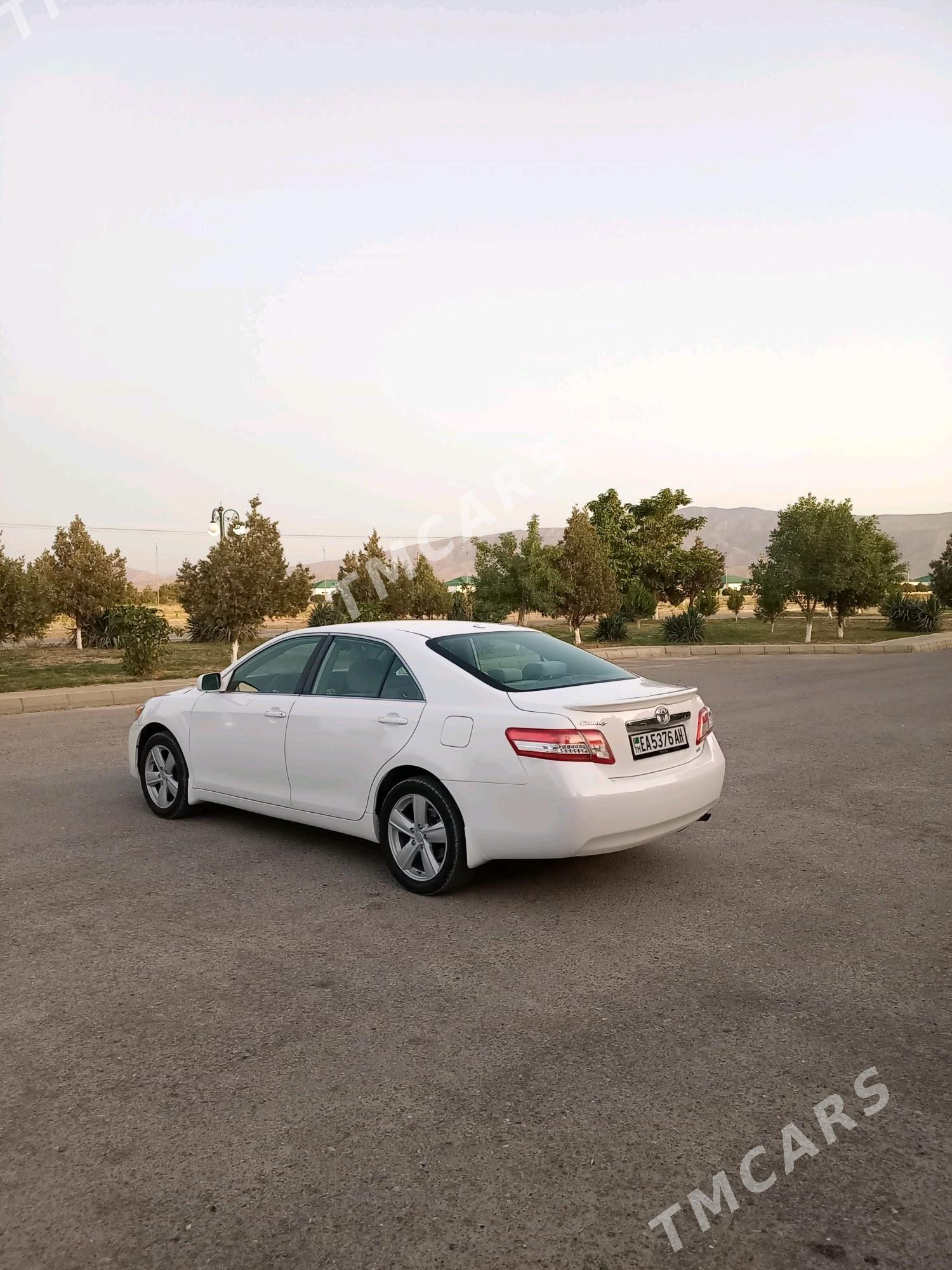 Toyota Camry 2010 - 166 000 TMT - Bäherden - img 3